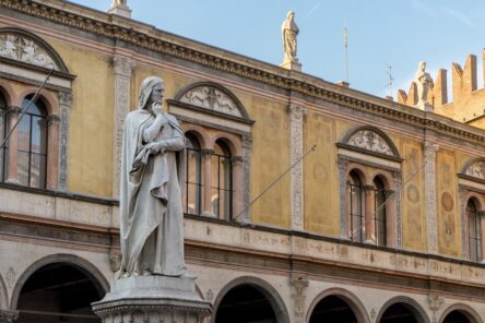 La Verona scaligera tra Dante e Shakespeare: la città e la mostra